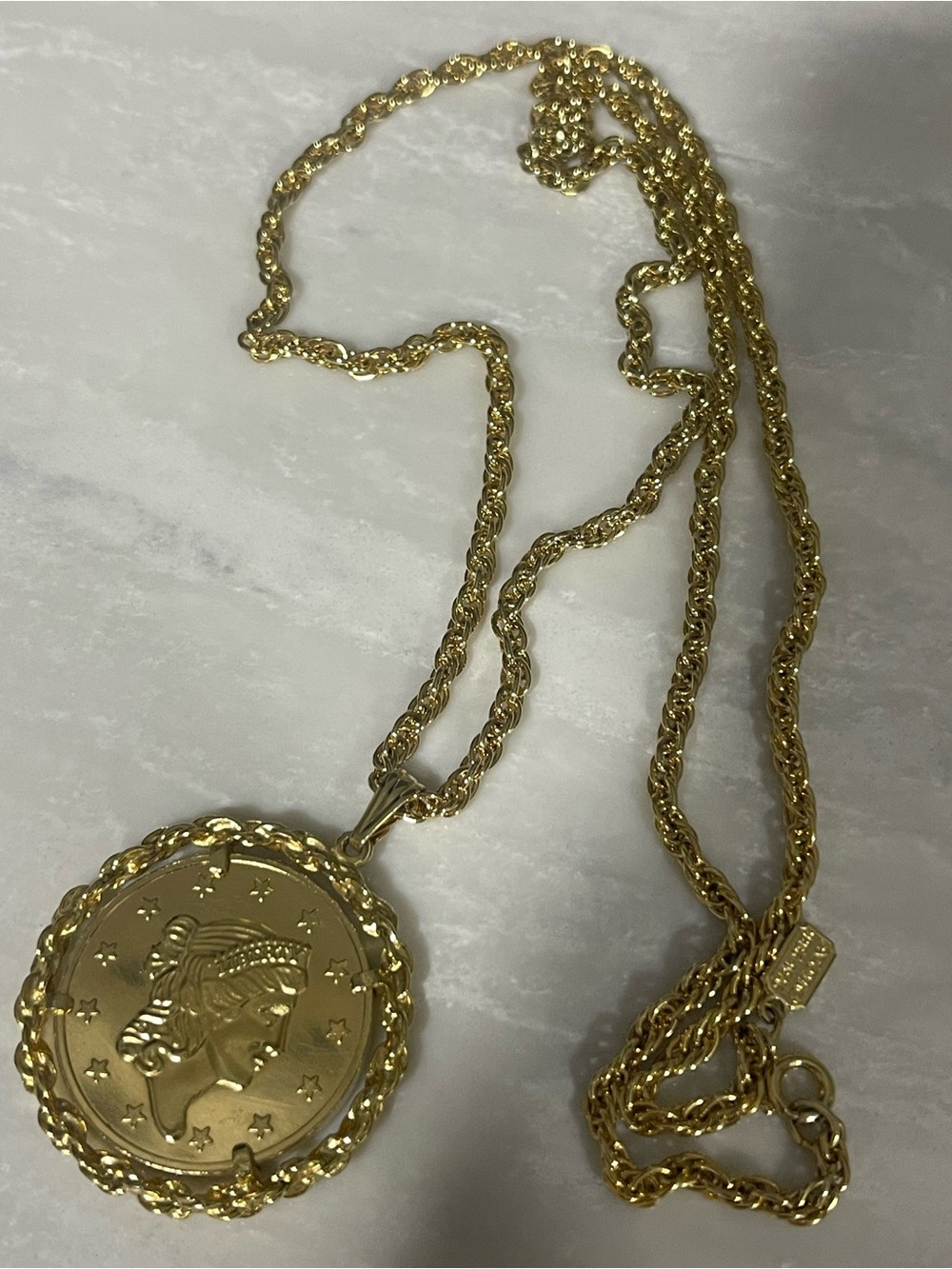 Avon Gold-Tone Bicentennial Medallion Necklace - Picture 5 of 9